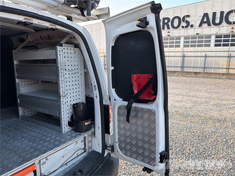 Volkswagen Caddy Cargo Van Panel vans
