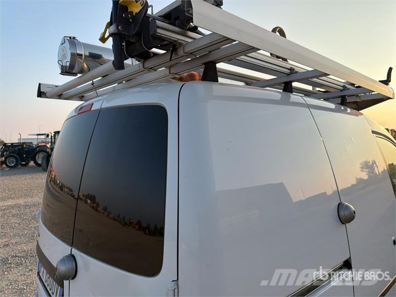 Volkswagen Caddy Cargo Van Panel vans