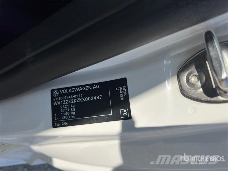 Volkswagen Caddy Cargo Van Panel vans