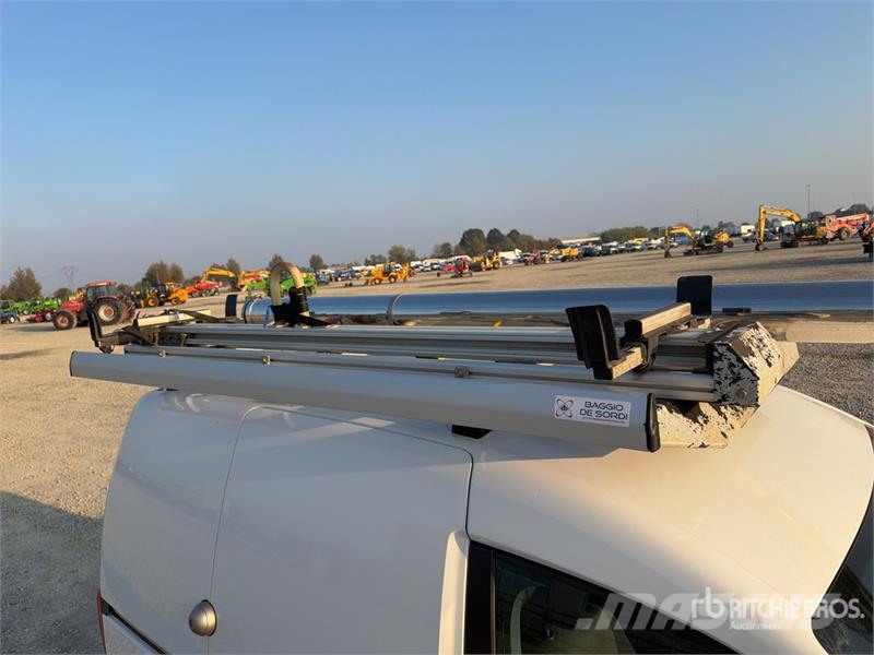 Volkswagen Caddy Cargo Van Panel vans