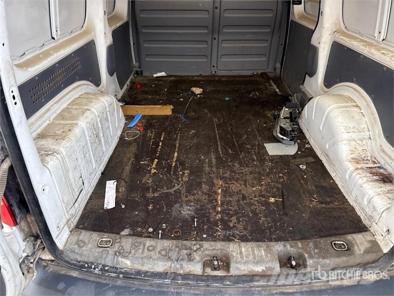 Volkswagen Caddy Cargo Van Panel vans