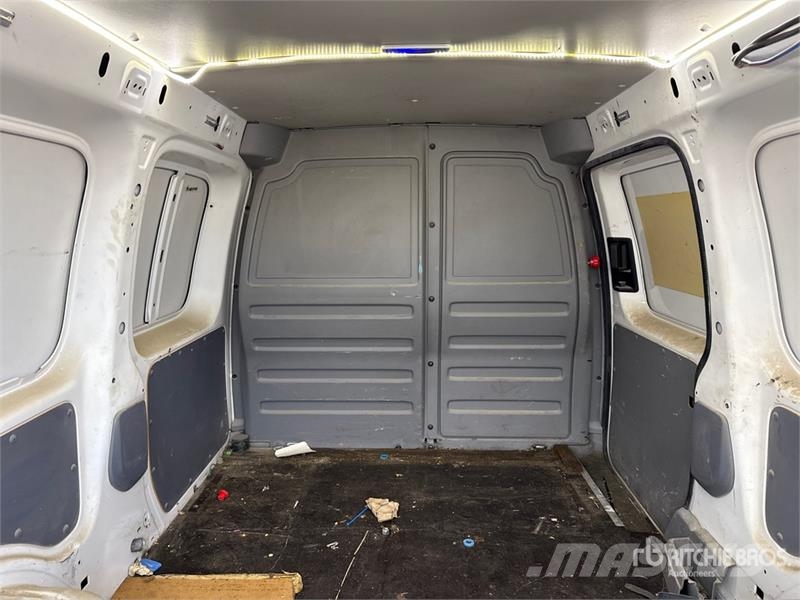 Volkswagen Caddy Cargo Van Panel vans