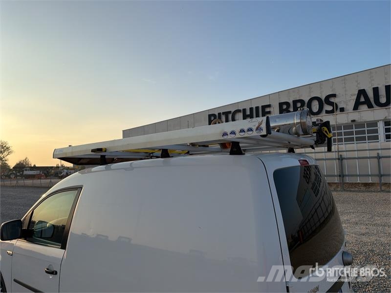 Volkswagen Caddy Cargo Van Panel vans
