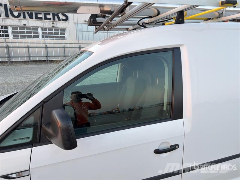 Volkswagen Caddy Cargo Van Panel vans