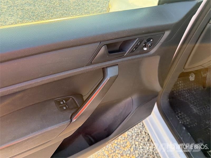 Volkswagen Caddy Cargo Van Panel vans