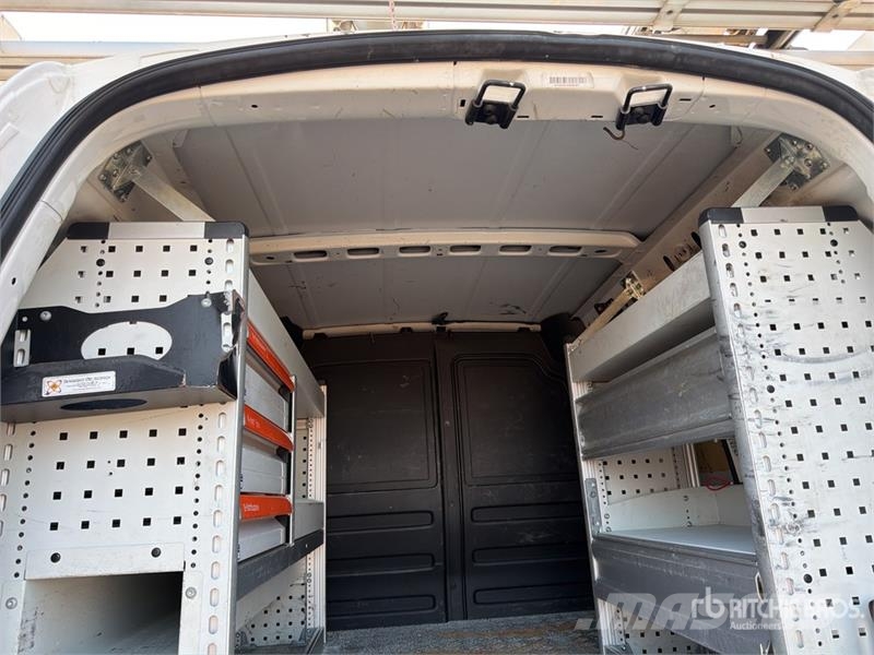 Volkswagen Caddy Cargo Van Panel vans