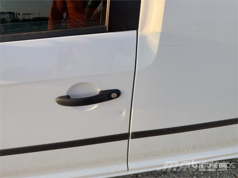 Volkswagen Caddy Cargo Van Panel vans