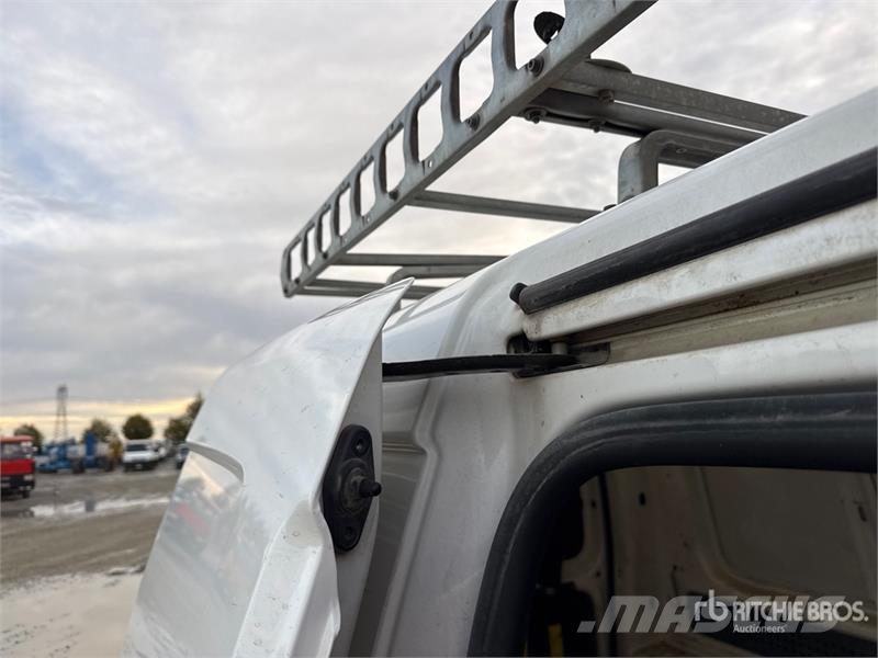 Volkswagen Caddy Cargo Van Panel vans