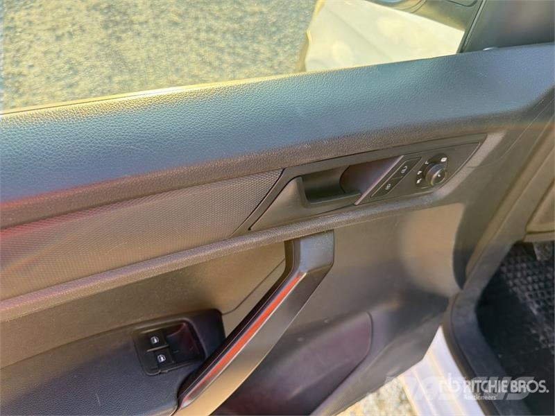 Volkswagen Caddy Cargo Van Panel vans