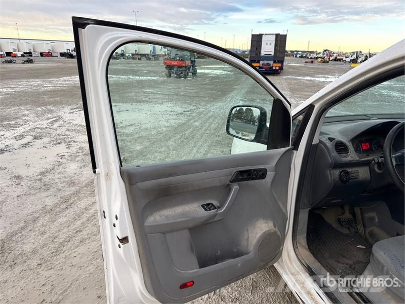 Volkswagen Caddy Cargo Van Panel vans