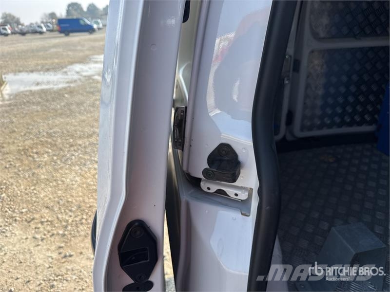 Volkswagen Caddy Cargo Van Dostavna vozila / kombiji