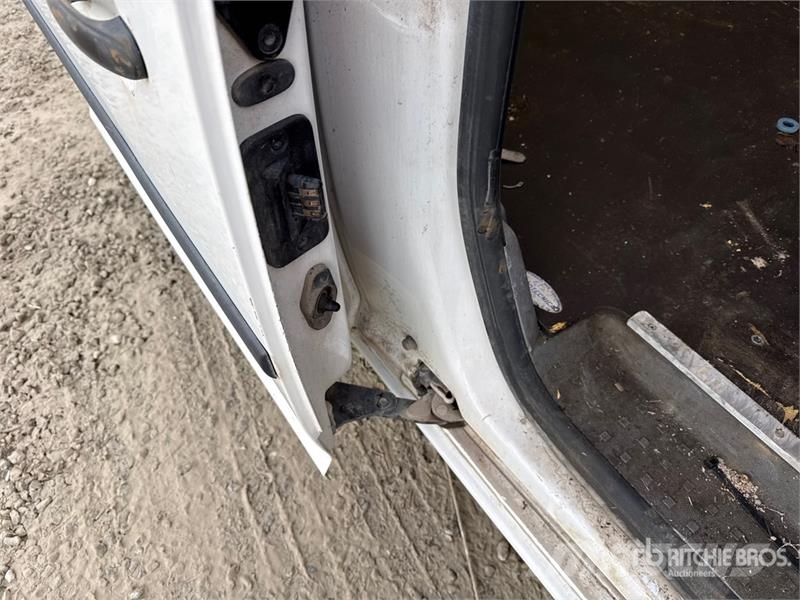 Volkswagen Caddy Cargo Van Panel vans