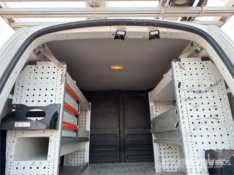 Volkswagen Caddy Cargo Van Panel vans