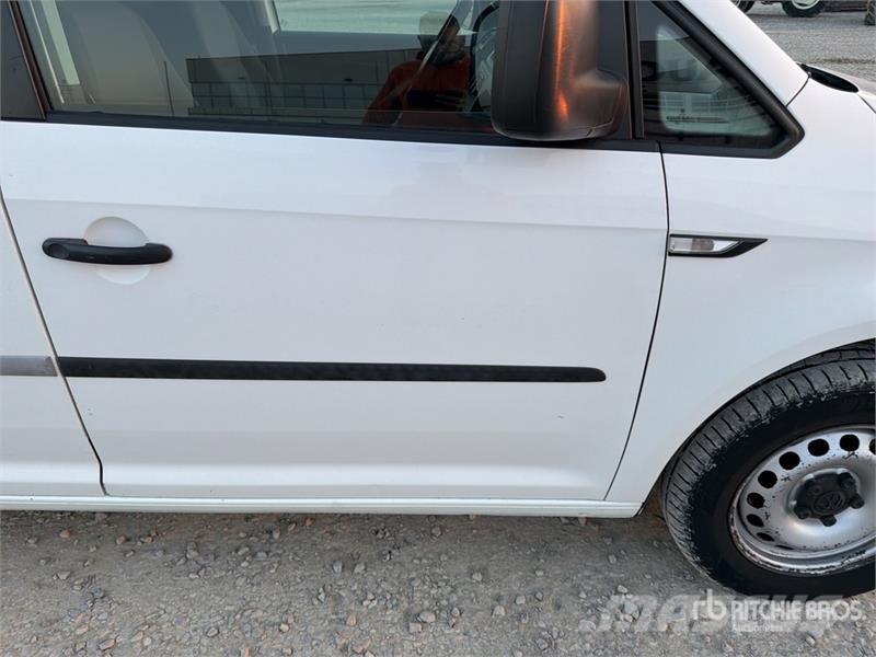 Volkswagen Caddy Cargo Van Panel vans