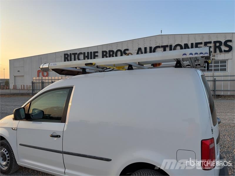 Volkswagen Caddy Cargo Van Panel vans