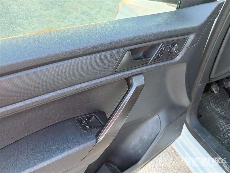 Volkswagen Caddy Cargo Van Panel vans