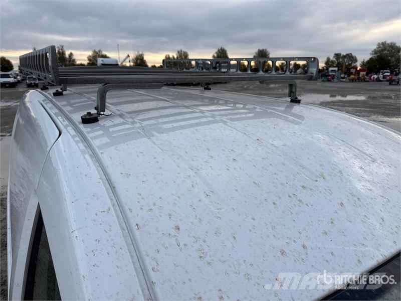 Volkswagen Caddy Cargo Van Panel vans