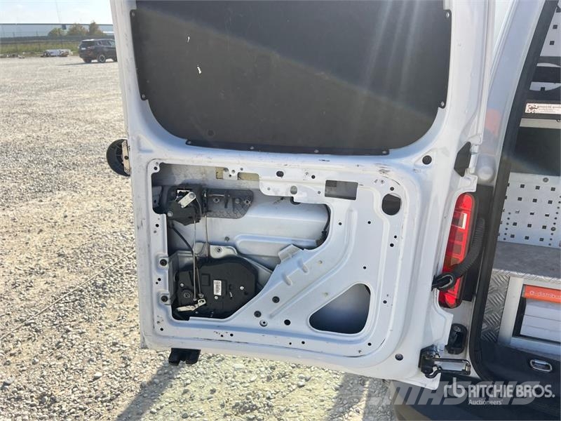 Volkswagen Caddy Cargo Van Panel vans