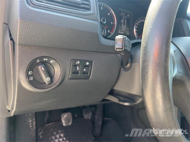 Volkswagen Caddy Cargo Van Panel vans