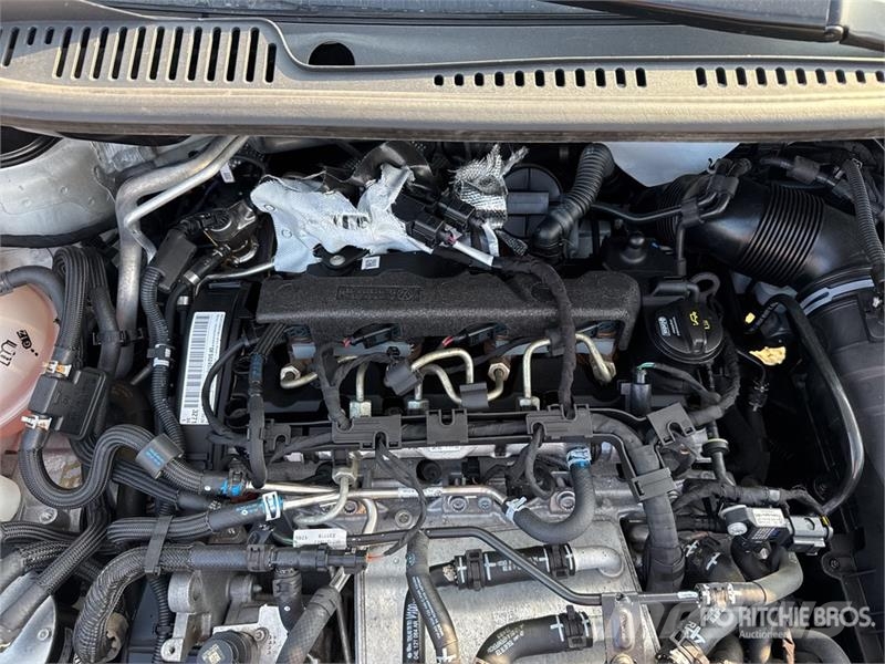 Volkswagen Caddy Cargo Van Dostavna vozila / kombiji