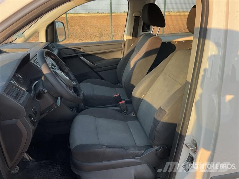 Volkswagen Caddy TDI 5 Passenger Van Panel vans