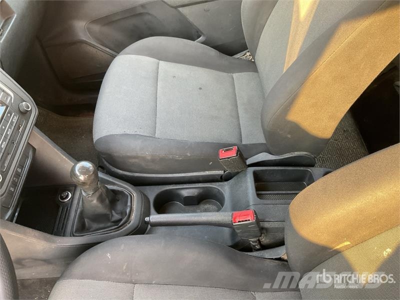 Volkswagen Caddy TDI 5 Passenger Van Panel vans