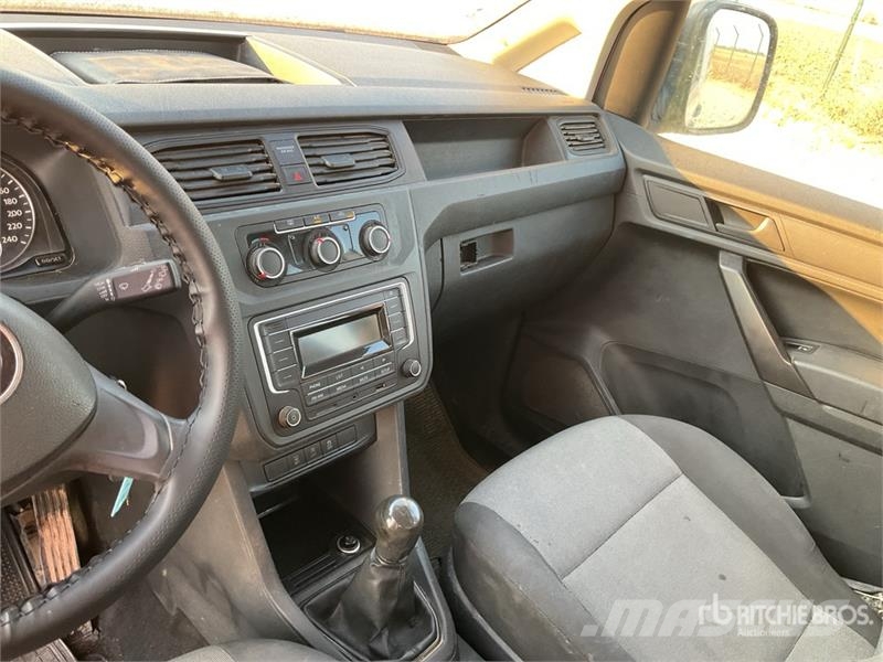 Volkswagen Caddy TDI 5 Passenger Van Panel vans