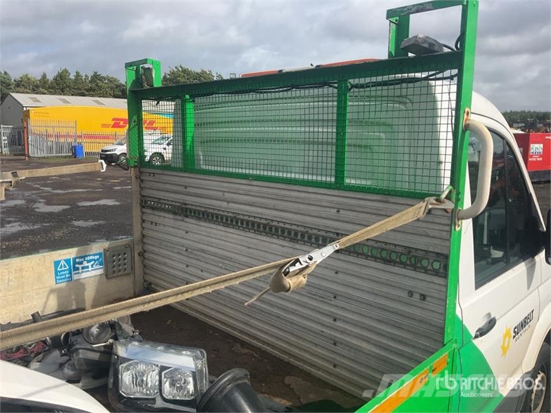 Volkswagen Cargo Van (Inoperable) Utilitara