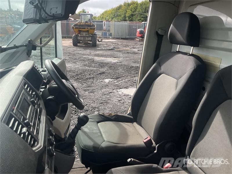 Volkswagen Cargo Van (Inoperable) Utilitara