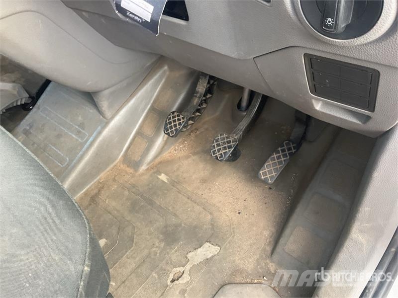 Volkswagen Cargo Van (Inoperable) Utilitara