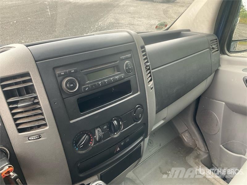Volkswagen Crafter 플랫베드/드롭사이드 트럭