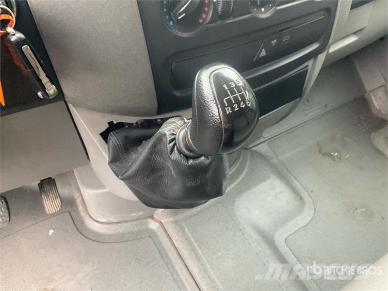 Volkswagen Crafter 플랫베드/드롭사이드 트럭