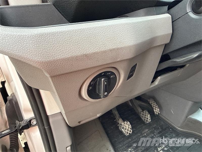 Volkswagen CRAFTER 35 Flatbed Truck Kamioni sa otvorenim sandukom
