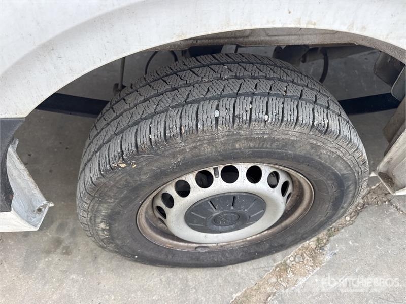 Volkswagen Crafter 4 Motion Vehicule Utilitaire Cargo Van Panel vans