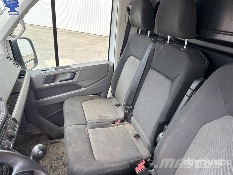 Volkswagen Crafter 4 Motion Vehicule Utilitaire Cargo Van Panel vans