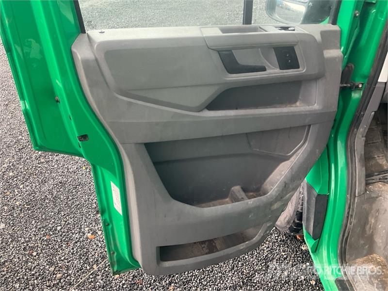 Volkswagen Crafter Cargo Van (Inoperable) Furgonetas /Furgón
