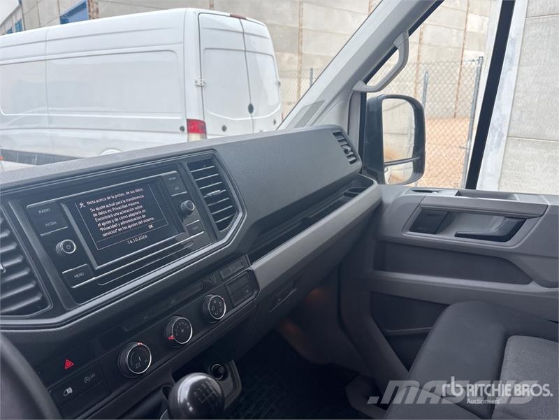 Volkswagen Crafter Cargo Van Panel vans
