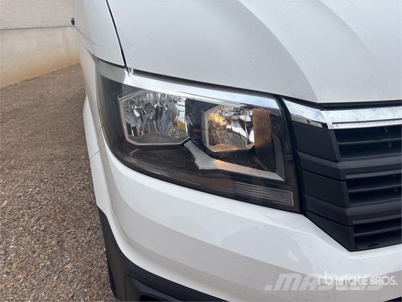 Volkswagen Crafter Cargo Van Panel vans