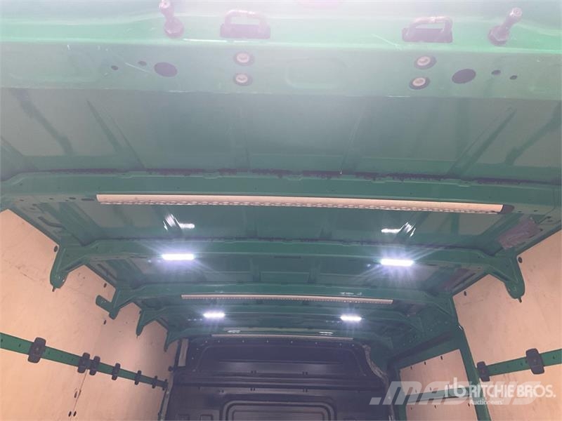Volkswagen Crafter Cargo Van (Inoperable) Furgonetas /Furgón