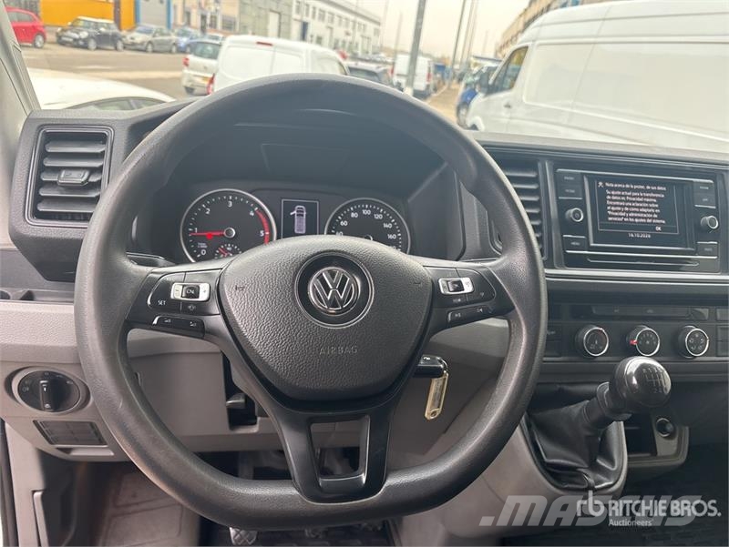 Volkswagen Crafter Cargo Van Panel vans