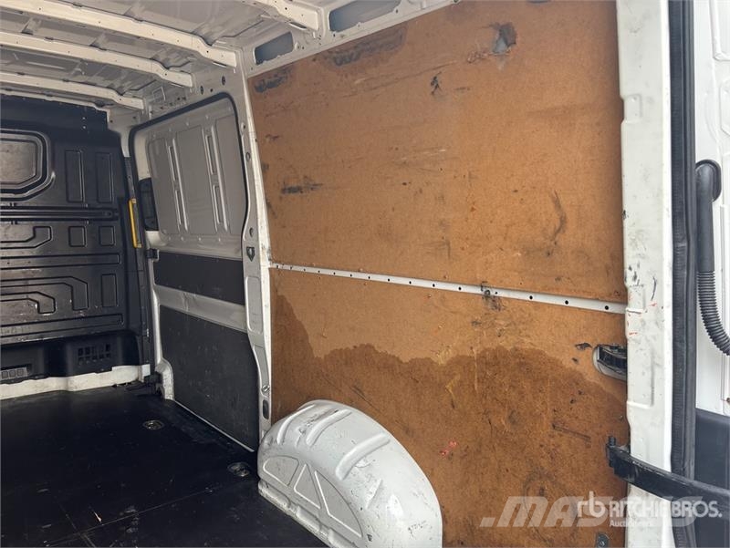 Volkswagen Crafter Cargo Van Panel vans