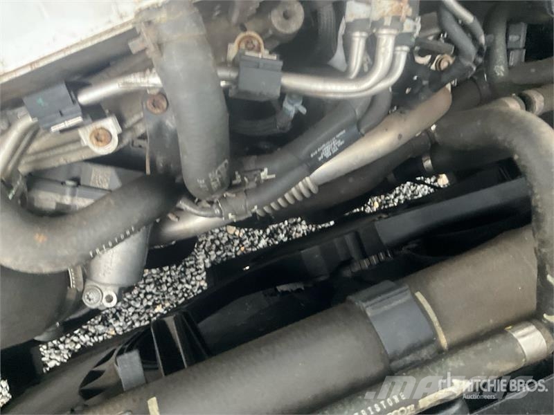 Volkswagen Crafter Cargo Van (Inoperable) Furgonetas /Furgón