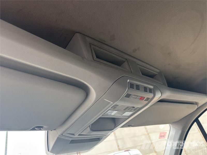 Volkswagen Crafter Cargo Van Panel vans
