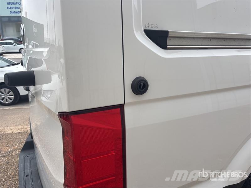 Volkswagen Crafter Cargo Van Panel vans