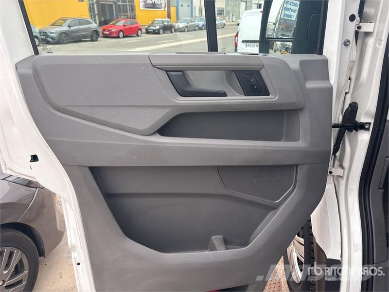 Volkswagen Crafter Cargo Van Panel vans