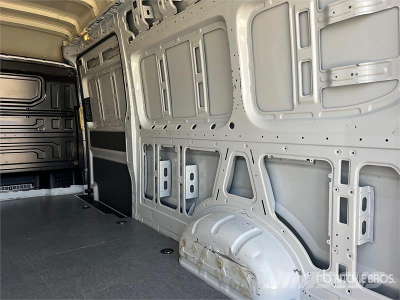 Volkswagen Crafter Cargo Van Lieferwagen