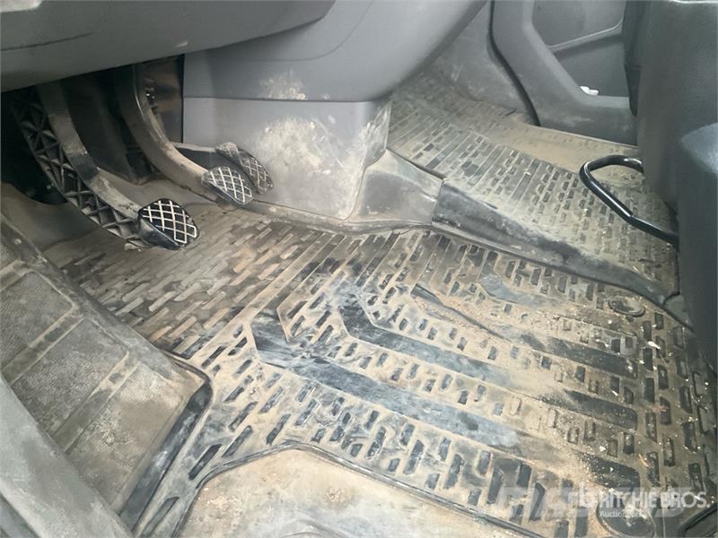 Volkswagen Crafter Cargo Van (Inoperable) Furgonetas /Furgón