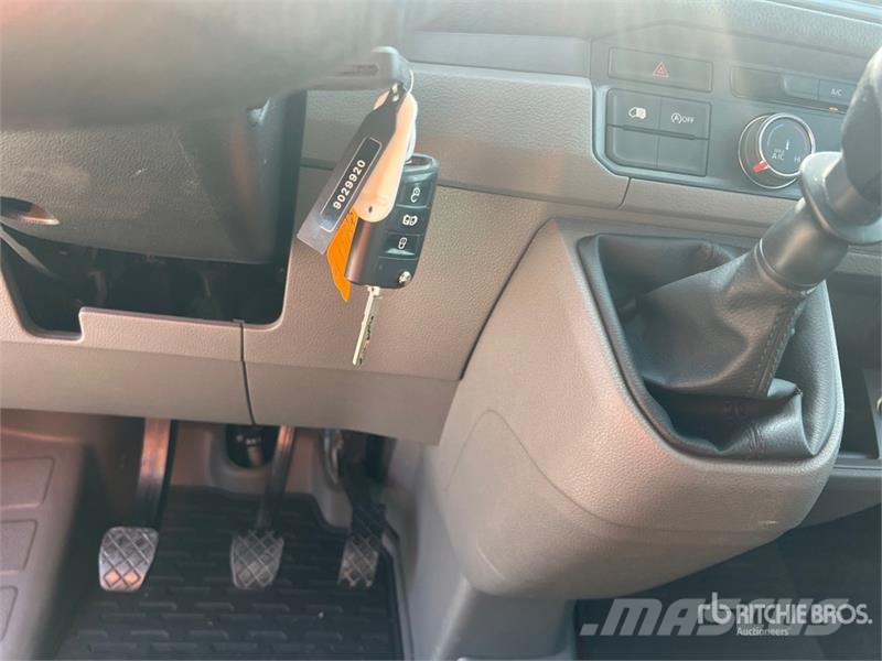 Volkswagen Crafter Cargo Van Lieferwagen