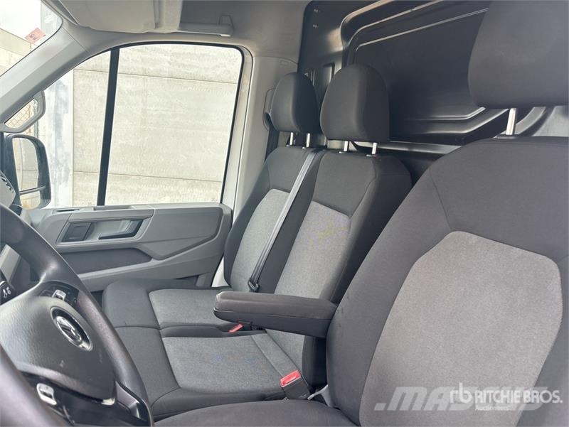 Volkswagen Crafter Cargo Van Panel vans