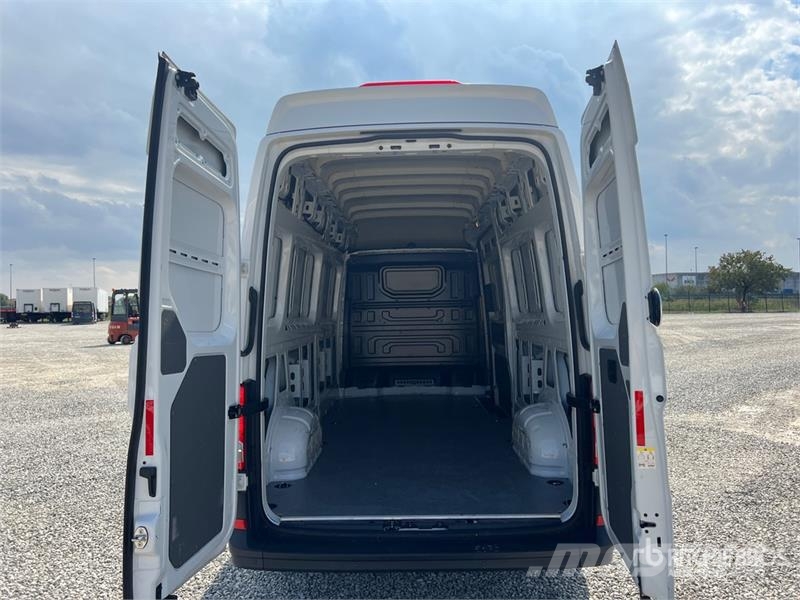 Volkswagen Crafter Cargo Van Lieferwagen
